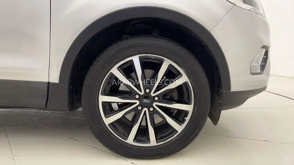 Ford Escape 2019 for Sale in Dubai Image-10