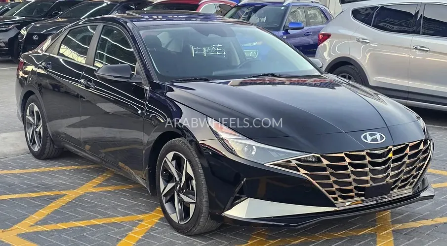 Hyundai Elantra 2022 for Sale in Ajman Image-11