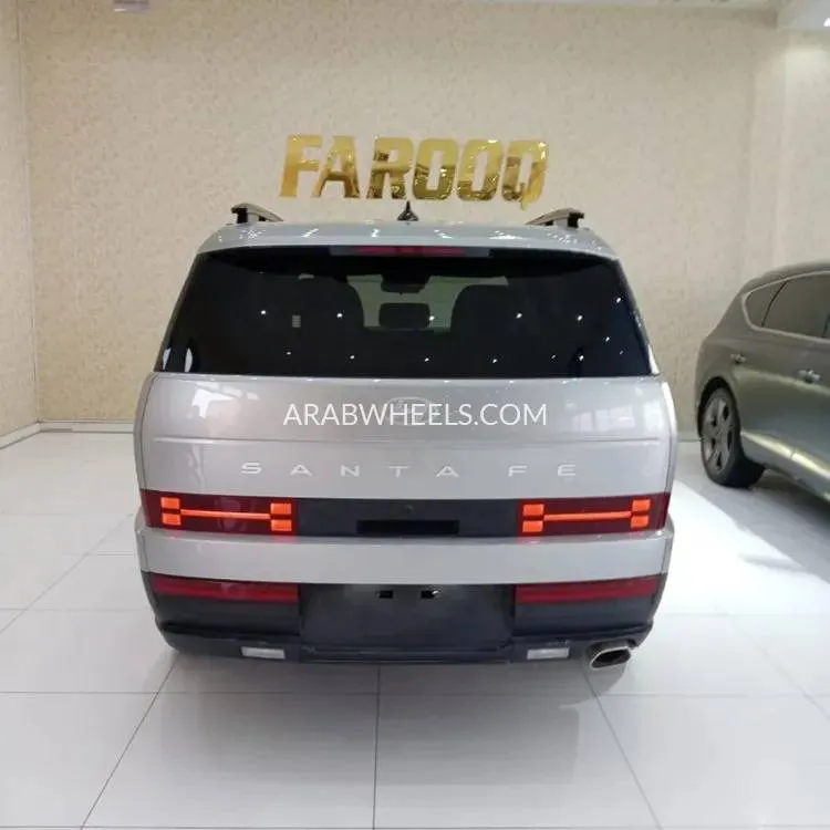 Hyundai Santa Fe 2024 for Sale in Ajman Image-9