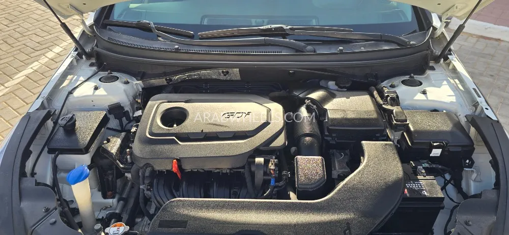 Hyundai Sonata 2017 for Sale in Ajman Image-8