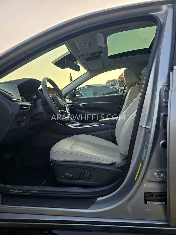 Hyundai Sonata 2023 for Sale in Ajman Image-8