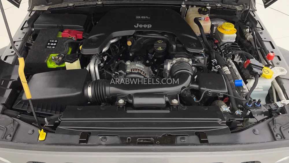 جيب رانجلر 2019 for Sale in دبي Image-9