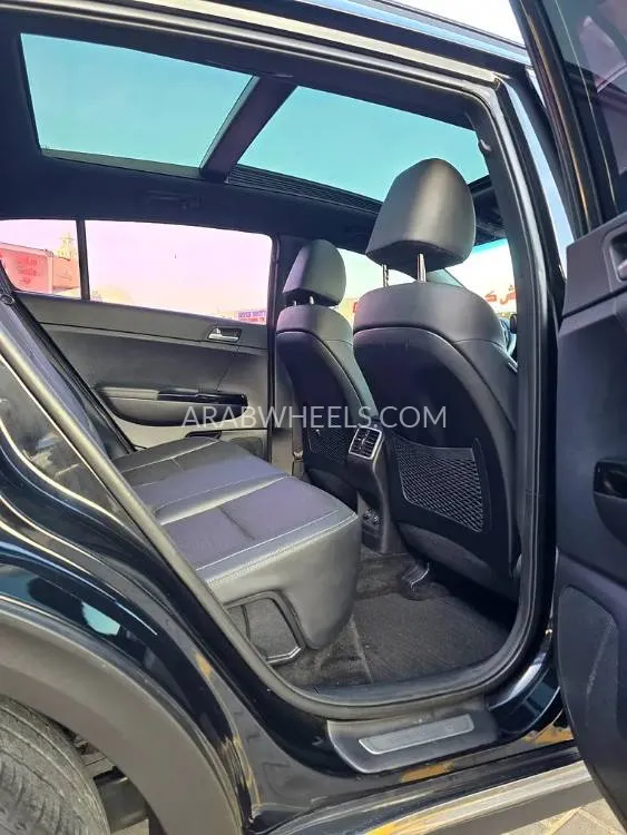 Kia Sportage 2022 for Sale in Ajman Image-6