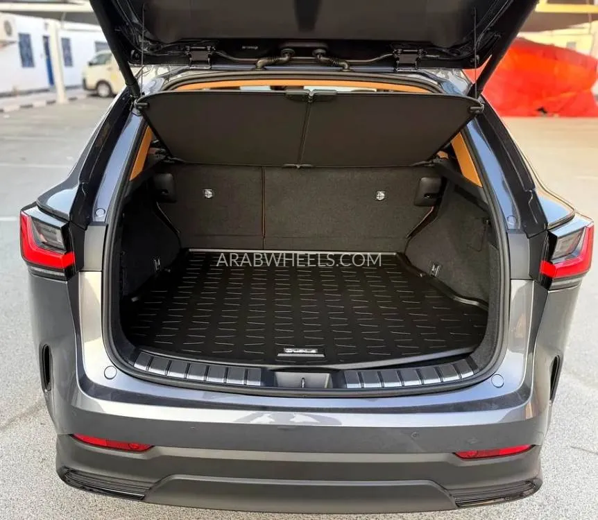Lexus NX 2024 for Sale in Ajman Image-7