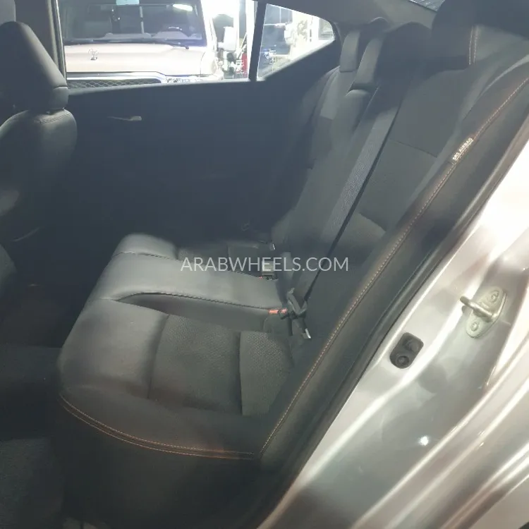 Nissan Altima 2020 for Sale in Sharjah Image-6