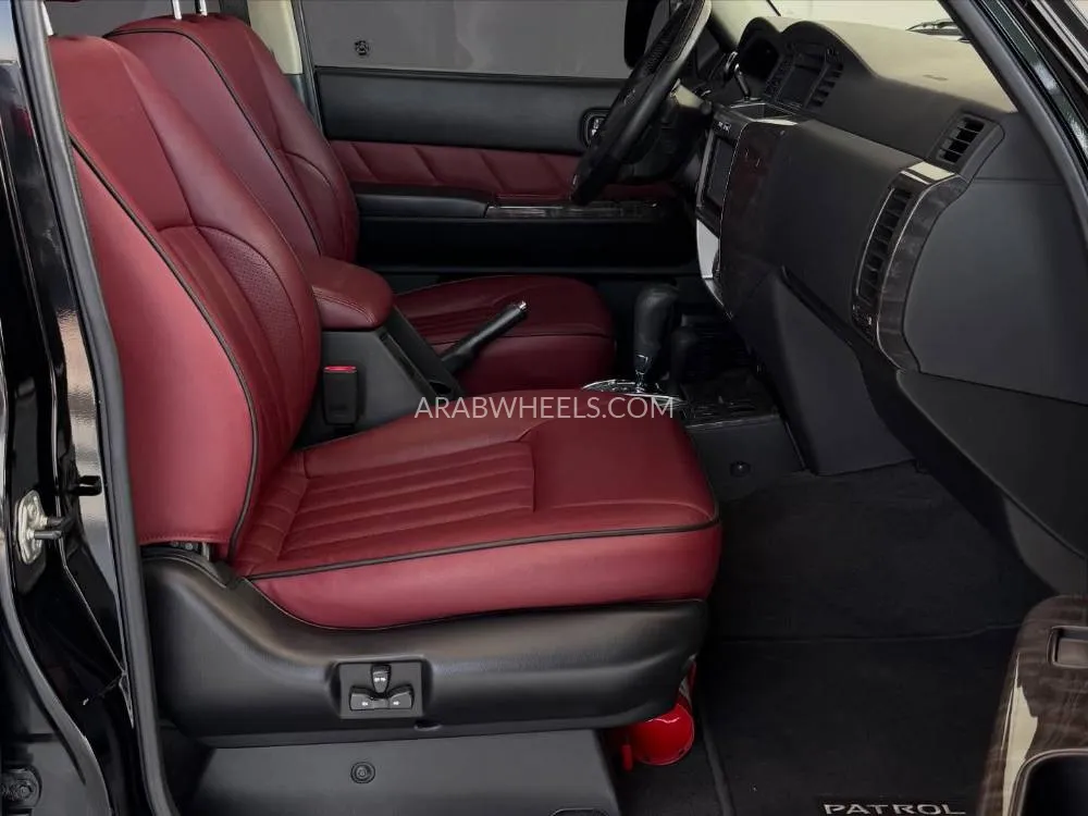 Nissan Patrol 2023 for Sale in Abu Dhabi Image-7
