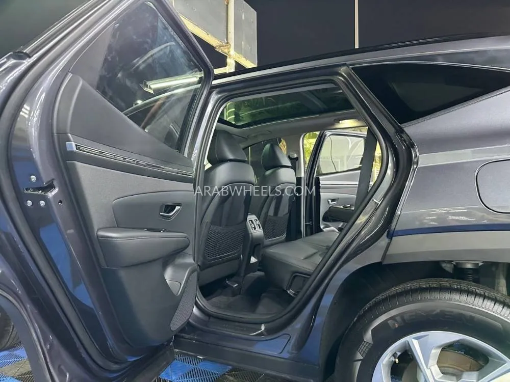 Hyundai Tucson 2023 for Sale in Ajman Image-10