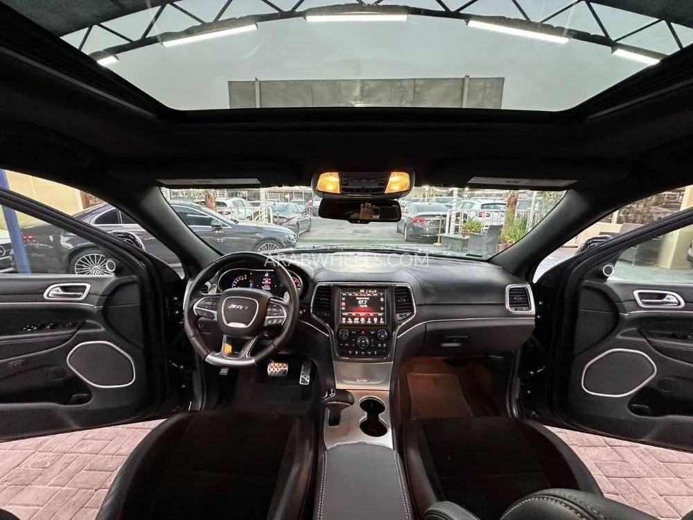 Jeep Cherokee 2014 for Sale in Ajman Image-5