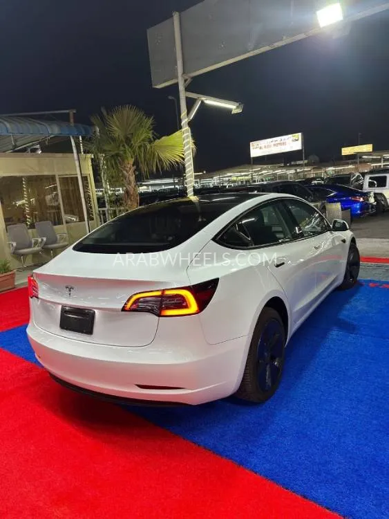 Tesla Model 3 2023 for Sale in Ajman Image-3