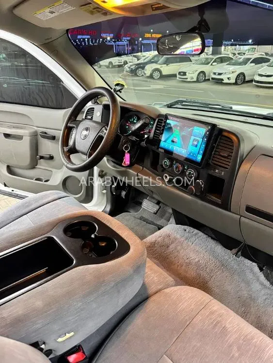 Chevrolet Silverado 2013 for Sale in Ajman Image-6