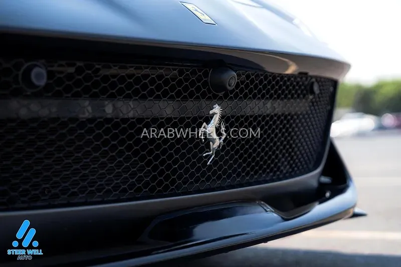 فيراري 812 جي تي إس 2021 for Sale in الشارقة Image-4
