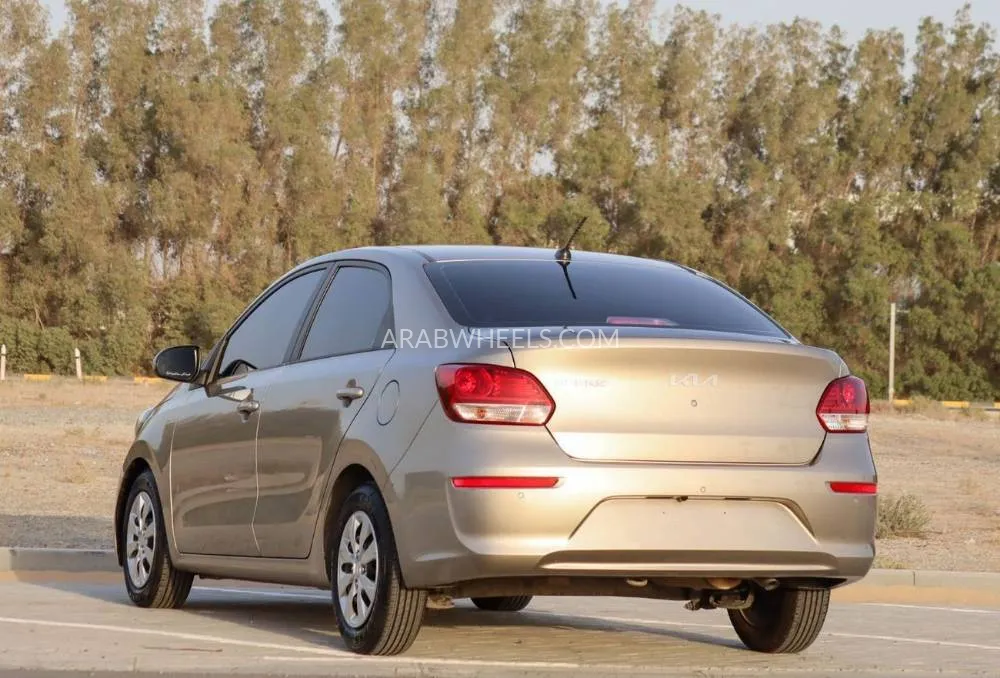 Kia Pegas 2022 for Sale in Sharjah Image-4