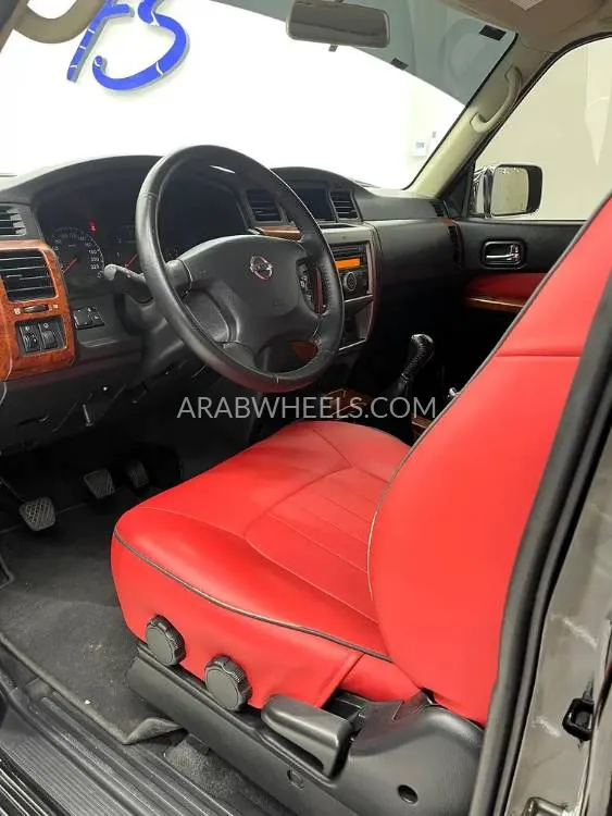 Nissan Patrol 2023 for Sale in Abu Dhabi Image-7