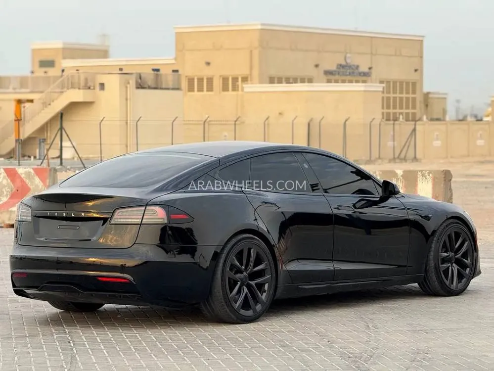 Tesla Model S 2023 for Sale in Sharjah Image-14