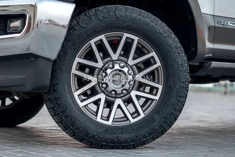 Ford Super Duty 2017 for Sale in Dubai Image-10