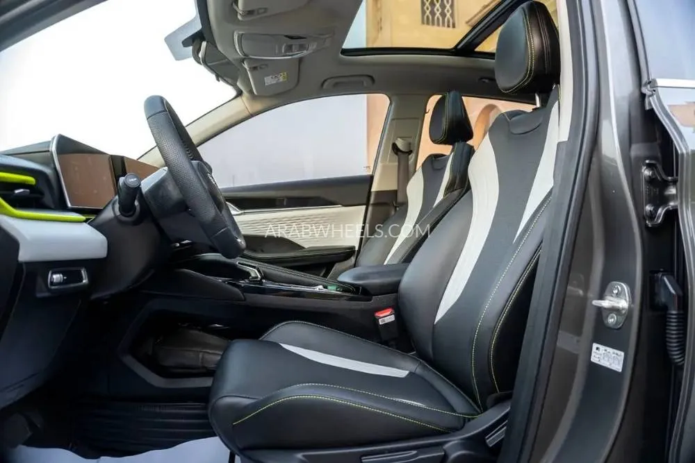 Geely Coolray 2024 for Sale in Dubai Image-8