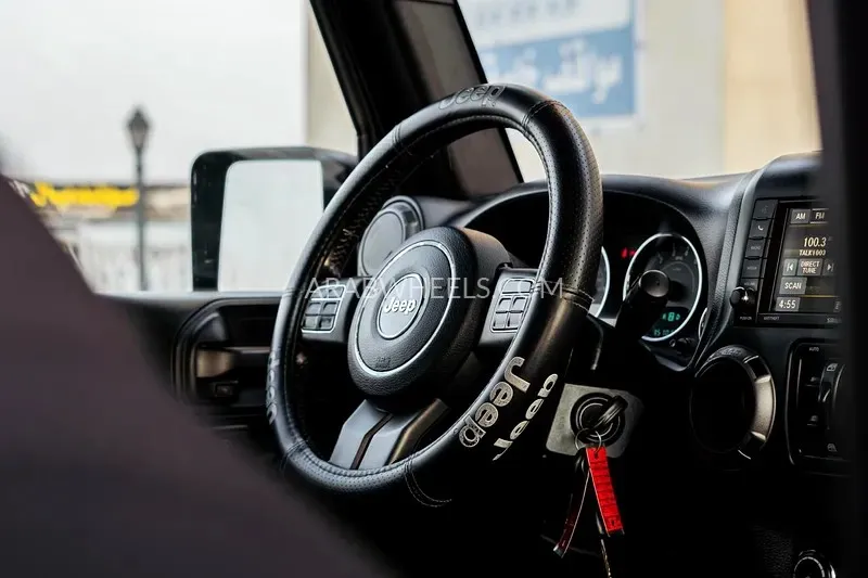 Jeep Wrangler 2017 for Sale in Dubai Image-11