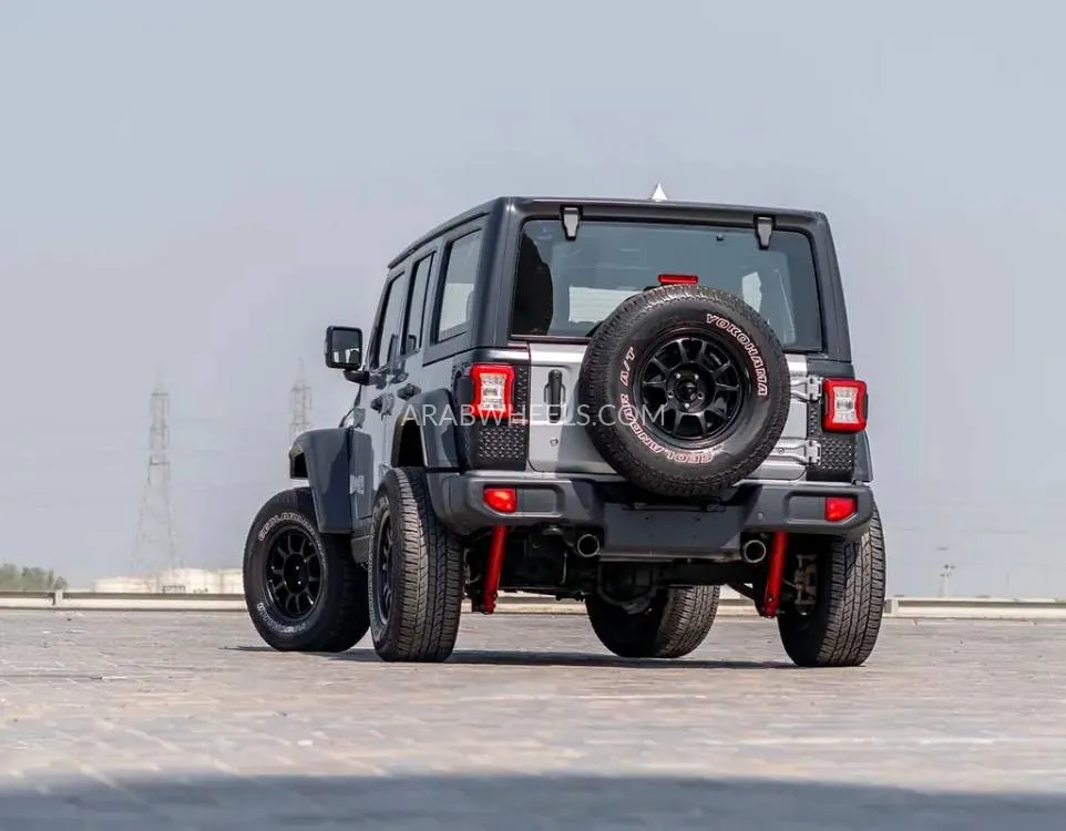 Jeep Wrangler 2019 for Sale in Dubai Image-9