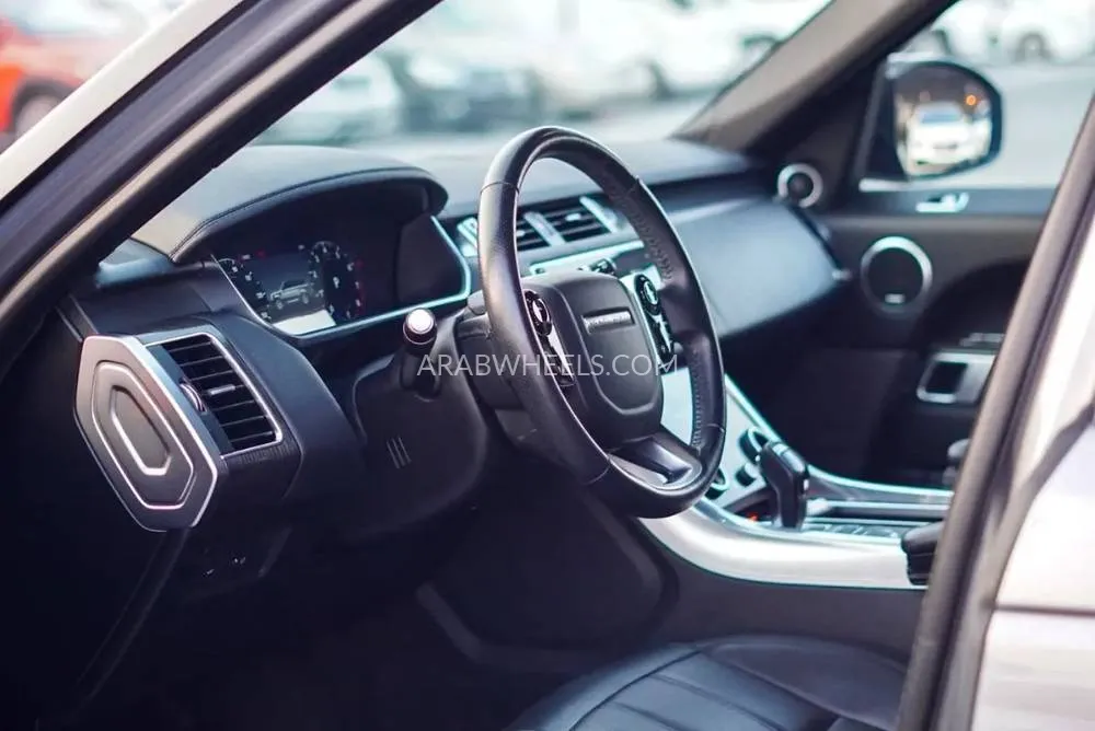 Land Rover Range Rover Sport 2020 for Sale in Dubai Image-5