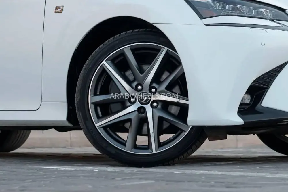 Lexus GS 2019 for Sale in Dubai Image-5