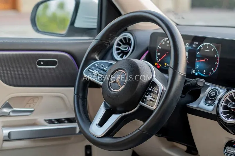 مرسيدس بنز GLB 2022 for Sale in دبي Image-13