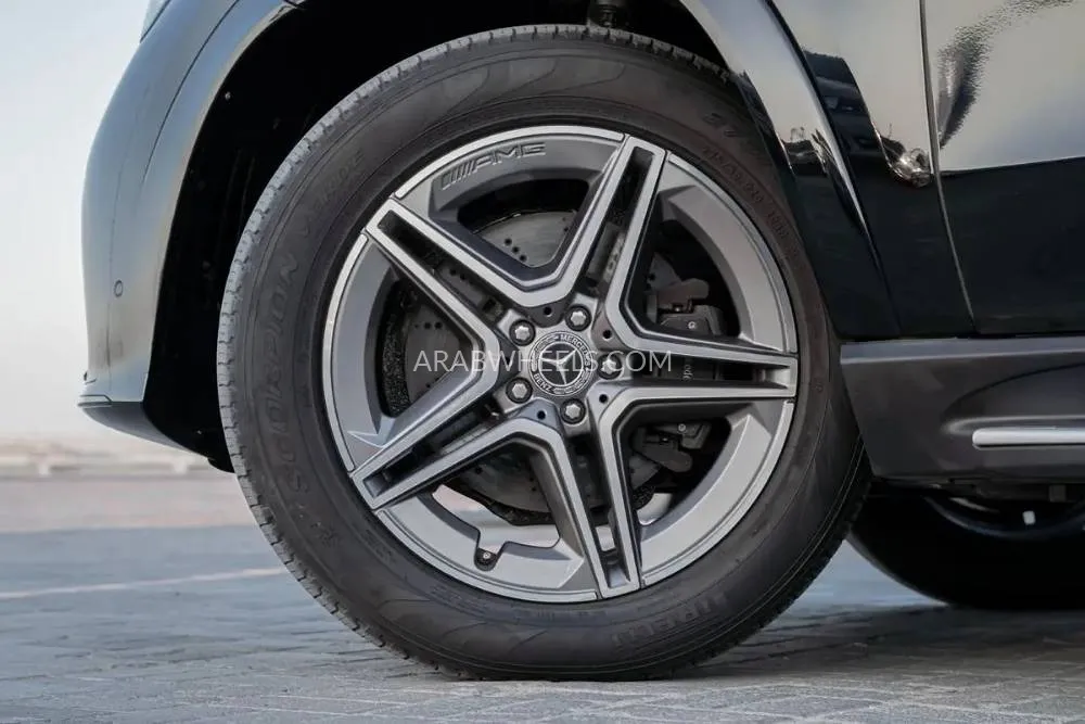 Mercedes Benz GLE Class 2020 for Sale in Dubai Image-19