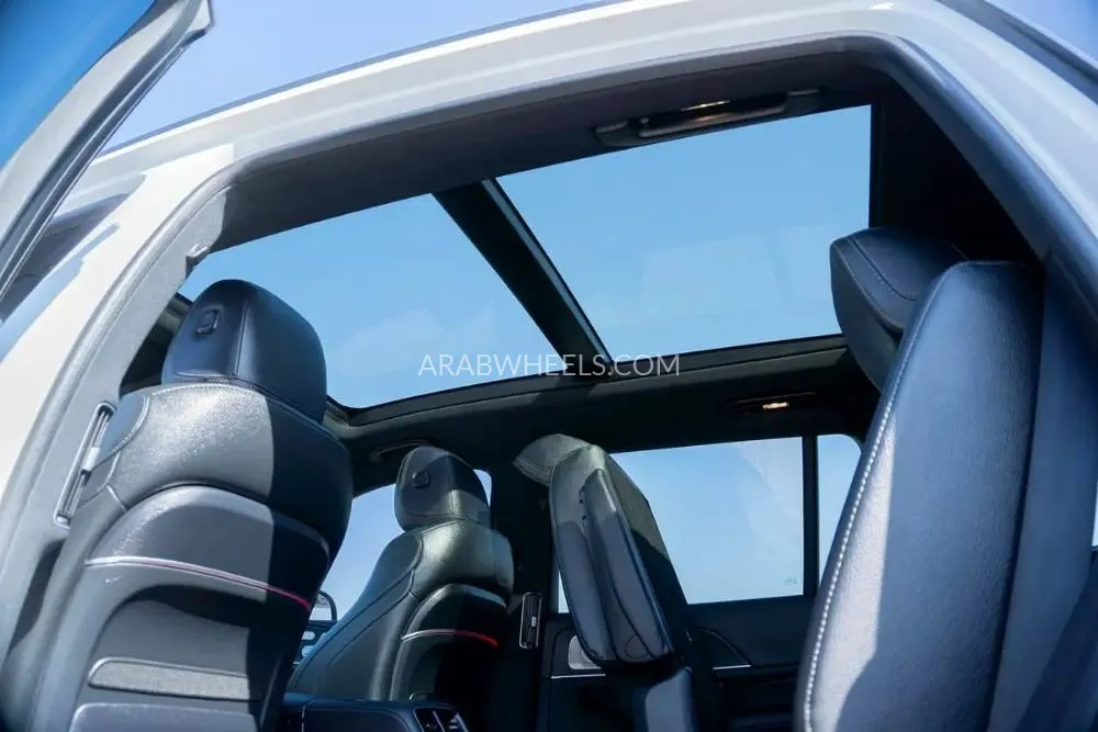 مرسيدس بنز GLS 2024 for Sale in دبي Image-11