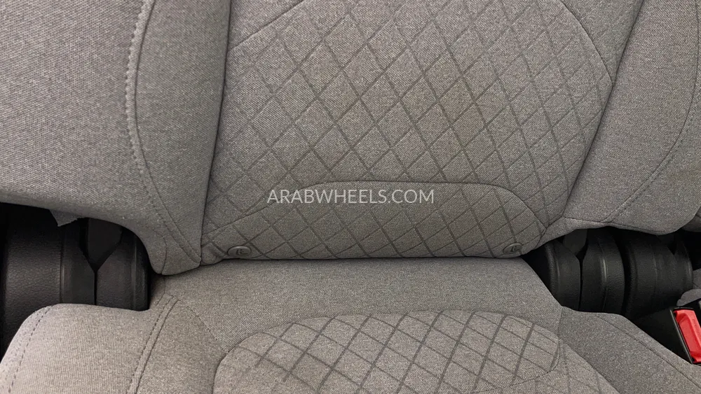 Chevrolet Captiva 2024 for Sale in Dubai Image-36