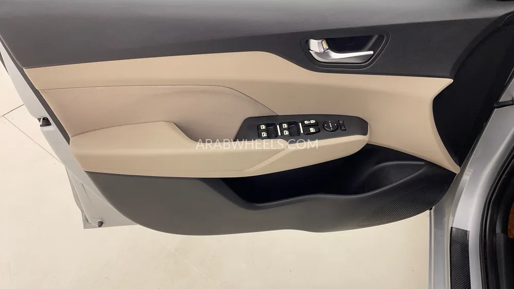 Hyundai Accent 2022 for Sale in Dubai Image-17