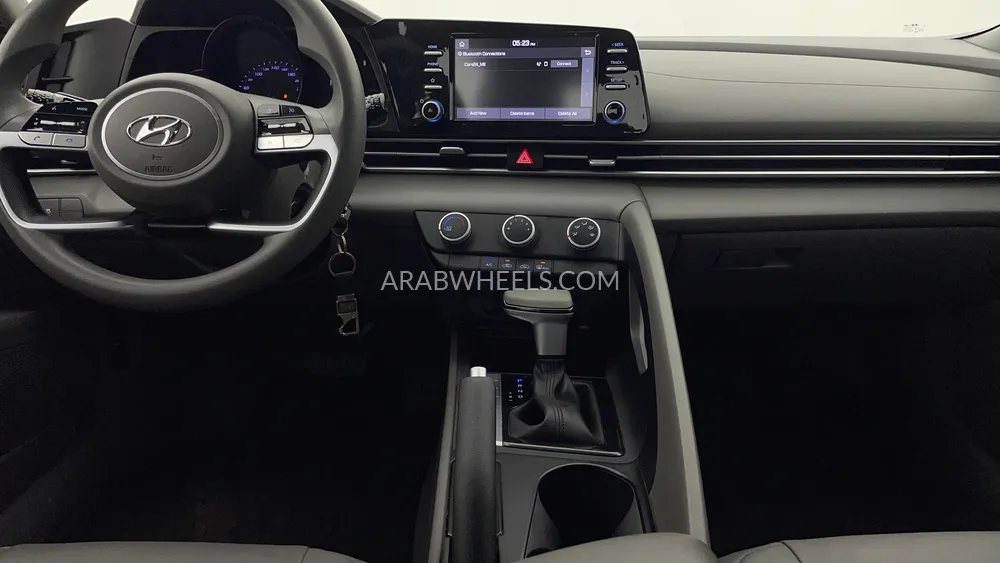 Hyundai Elantra 2023 for Sale in Dubai Image-14