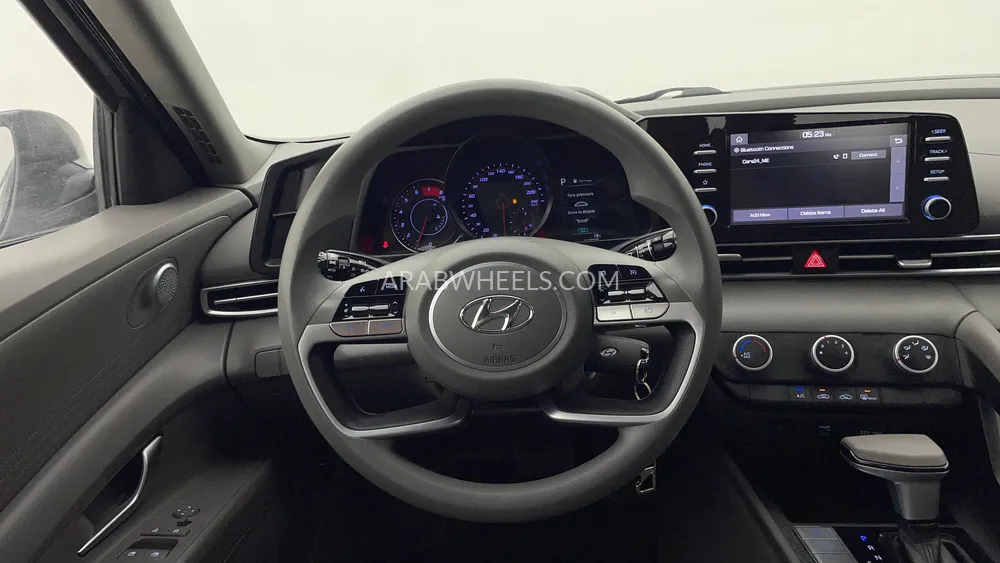 Hyundai Elantra 2023 for Sale in Dubai Image-17