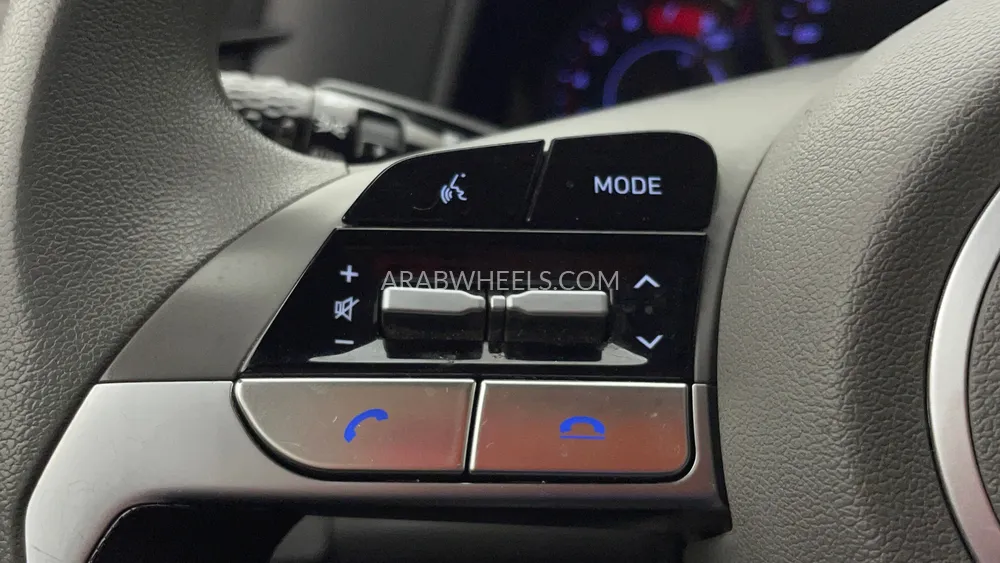 Hyundai Elantra 2023 for Sale in Dubai Image-39