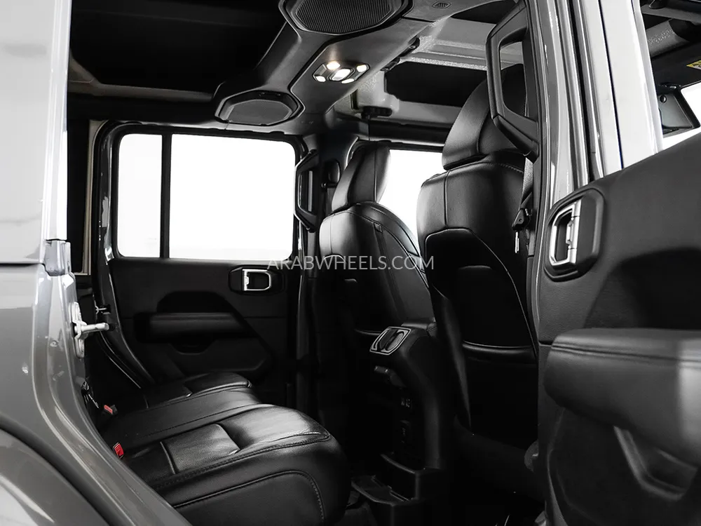 Jeep Wrangler 2019 for Sale in Dubai Image-13
