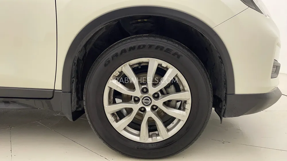 Nissan X-Trail 2022 for Sale in Dubai Image-10