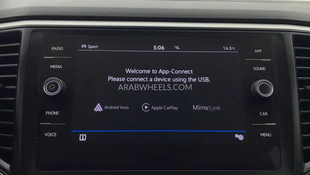 Volkswagen Teramont 2023 for Sale in Dubai Image-32