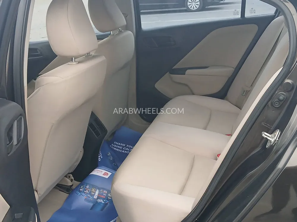 Honda City 2016 for Sale in Dubai Image-17