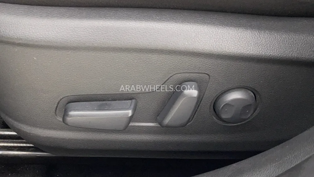 Hyundai Kona 2022 for Sale in Dubai Image-21