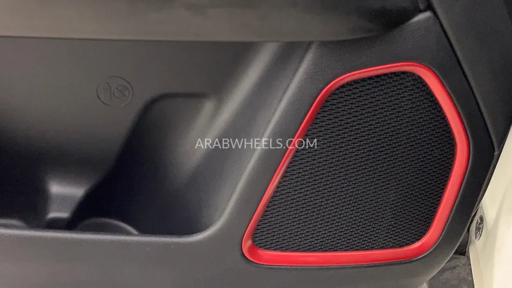 Jeep Compass 2019 for Sale in Dubai Image-23