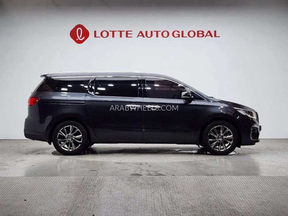 كيا كارنفال 2019 for Sale in دبي Image-4