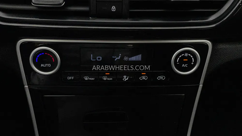 Kia Seltos 2024 for Sale in Dubai Image-40