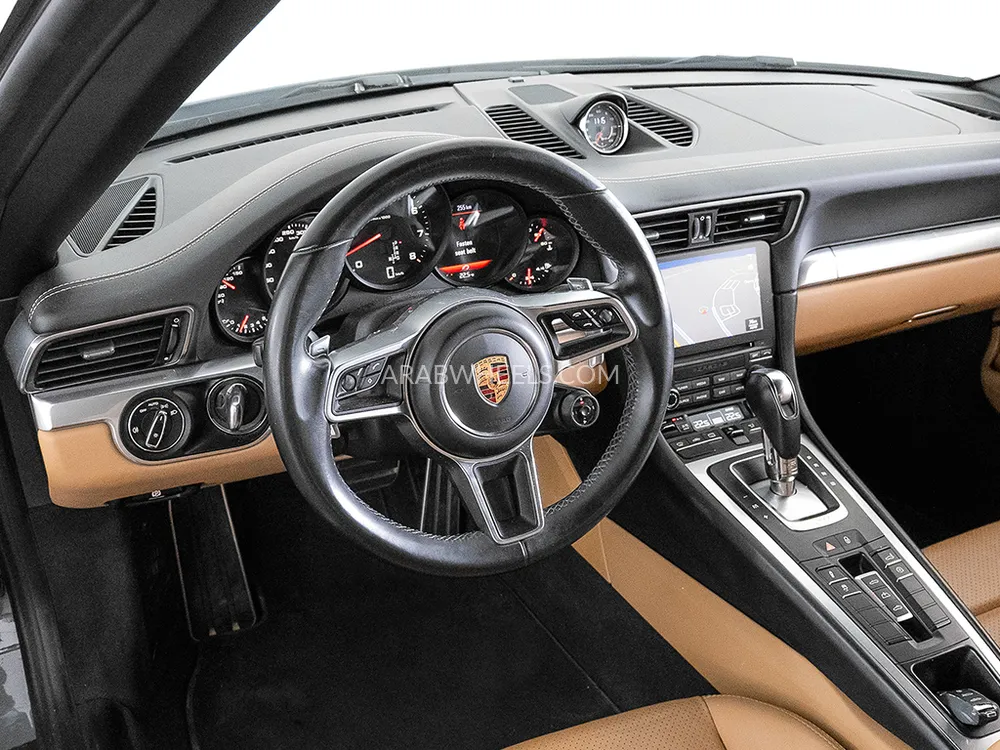 Porsche 911 2017 for Sale in Dubai Image-7
