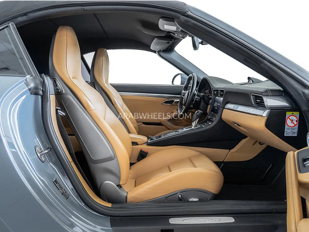 Porsche 911 2017 for Sale in Dubai Image-8