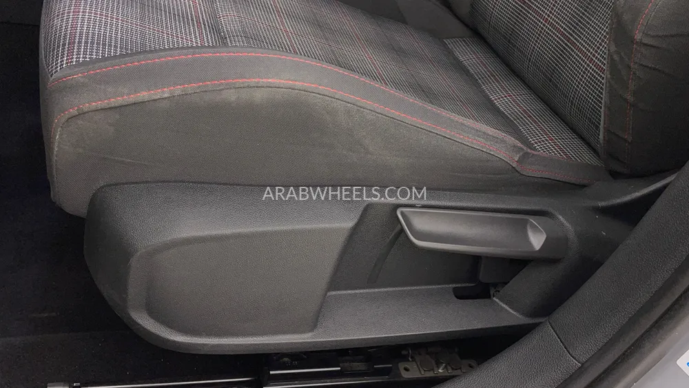  فولكس واجن جولف 2023 for Sale in دبي Image-22