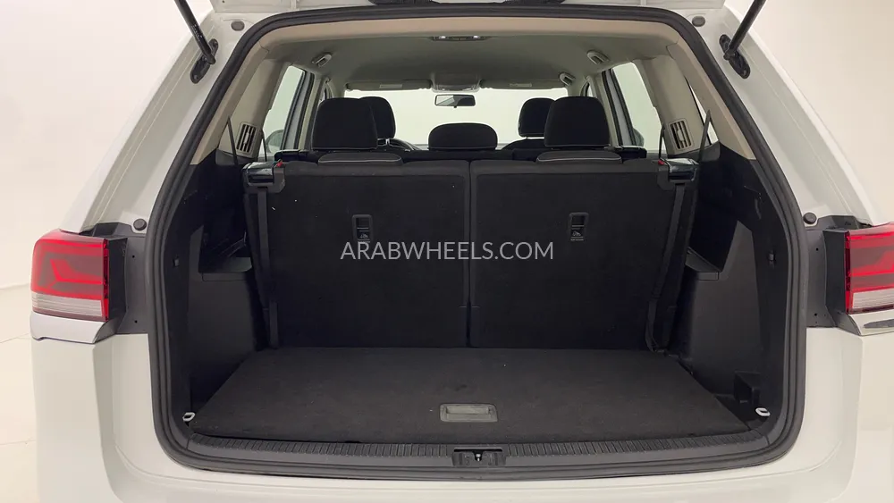 Volkswagen Teramont 2023 for Sale in Dubai Image-26