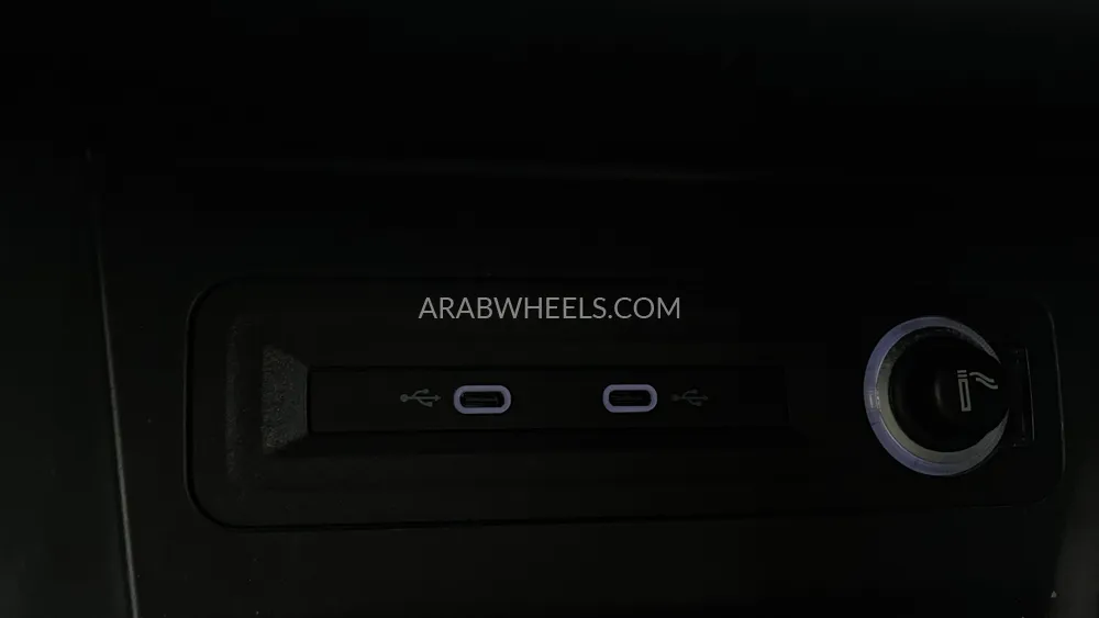 Volkswagen Teramont 2023 for Sale in Dubai Image-42