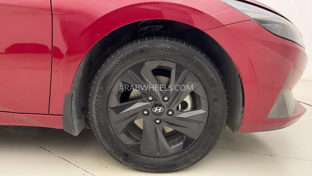 Hyundai Elantra 2022 for Sale in Dubai Image-10