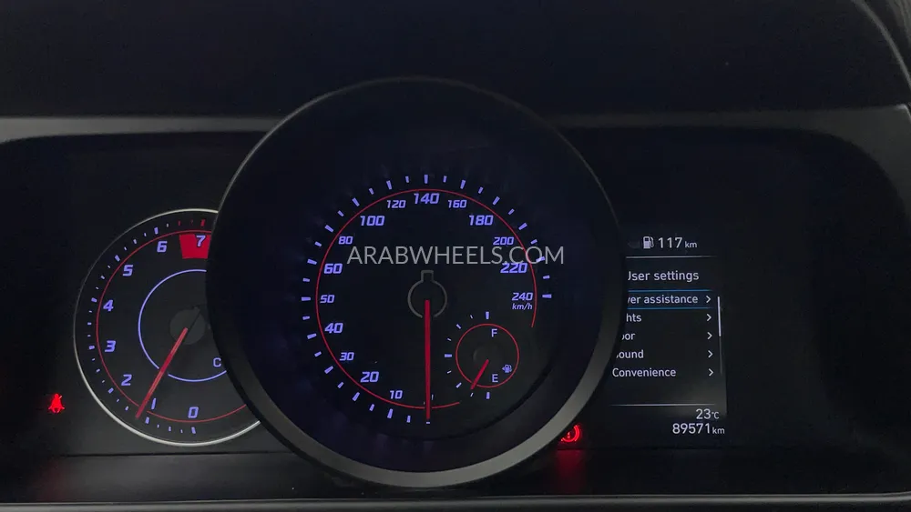 Hyundai Elantra 2022 for Sale in Dubai Image-13