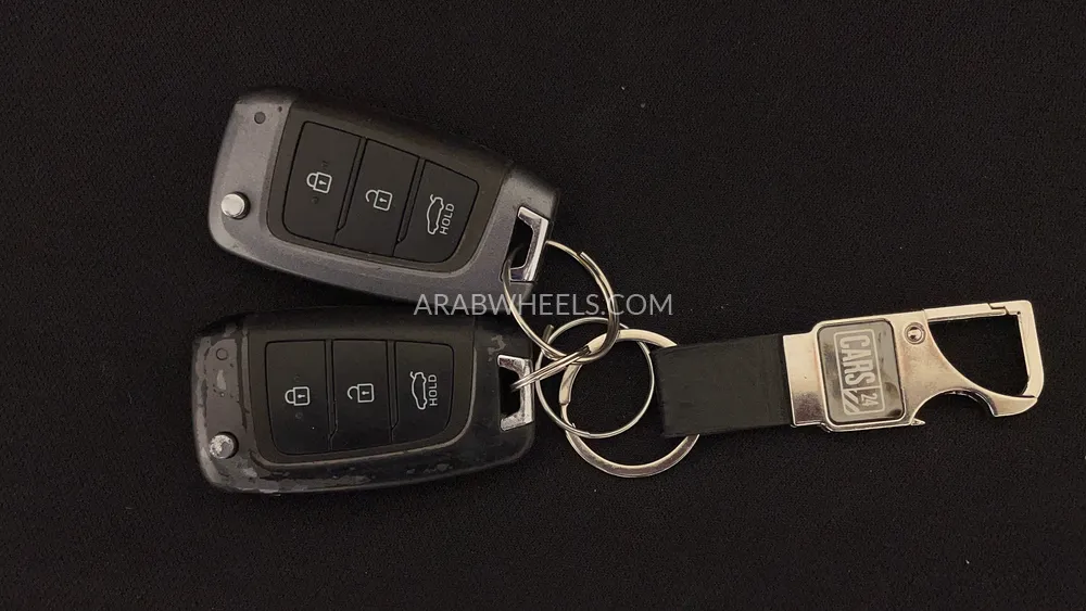 Hyundai Elantra 2022 for Sale in Dubai Image-27