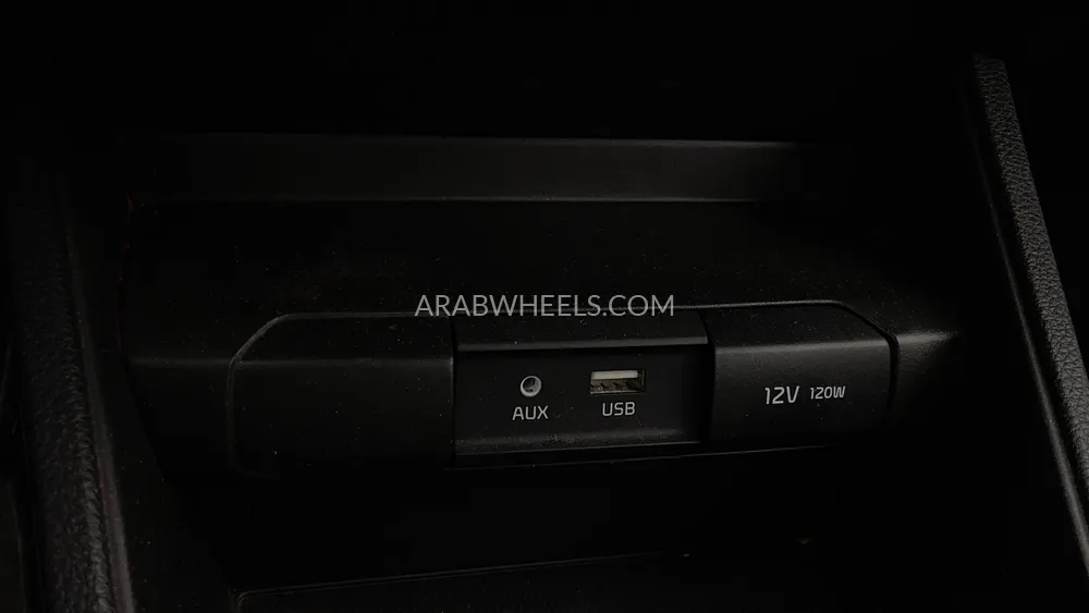 Kia Pegas 2024 for Sale in Dubai Image-39