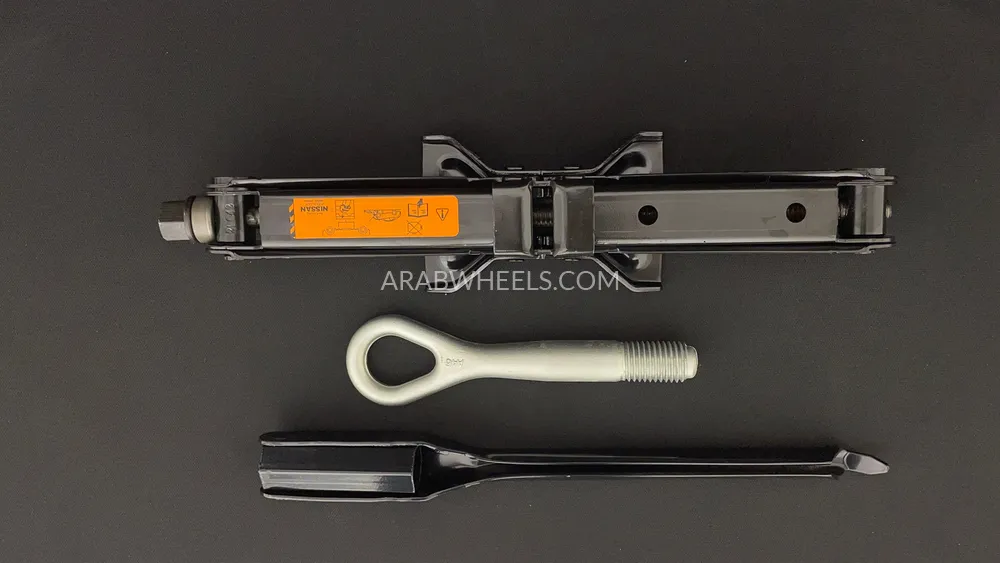 Nissan Altima 2023 for Sale in Dubai Image-30